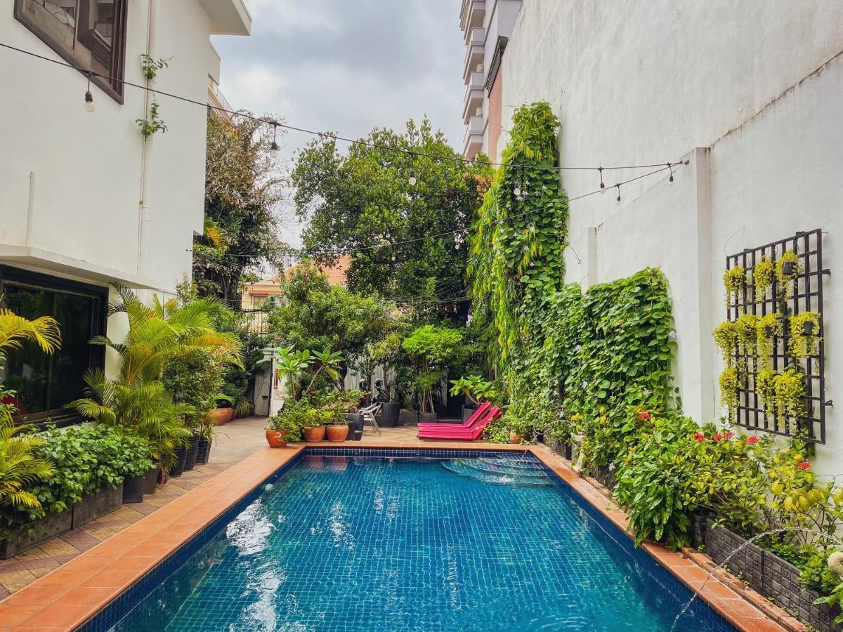 Birdcage Boutique Hotel Phnom Penh Exterior photo
