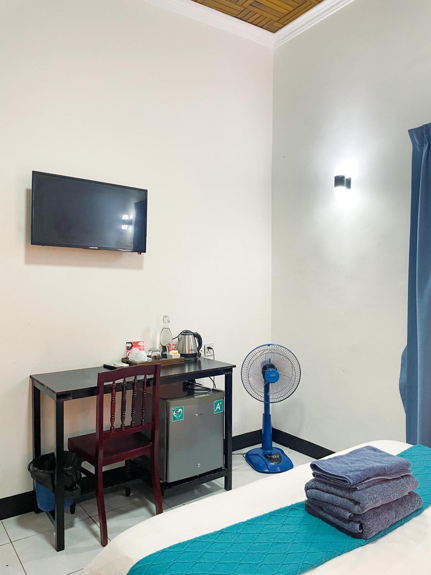 Birdcage Boutique Hotel Phnom Penh Exterior photo
