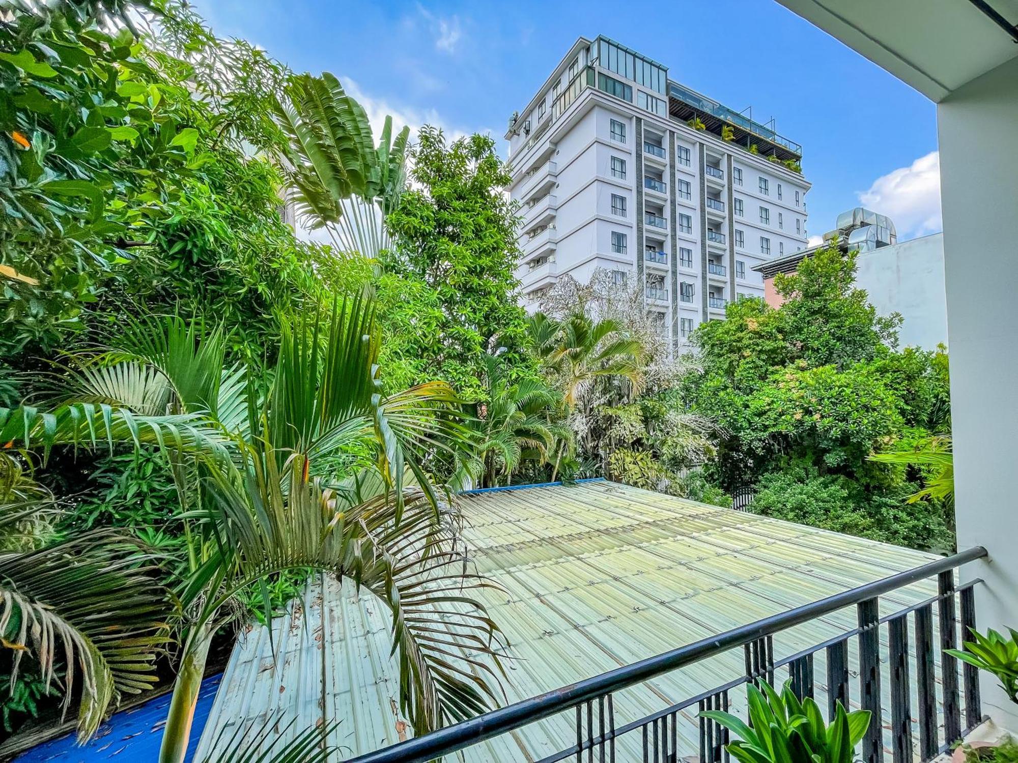Birdcage Boutique Hotel Phnom Penh Exterior photo