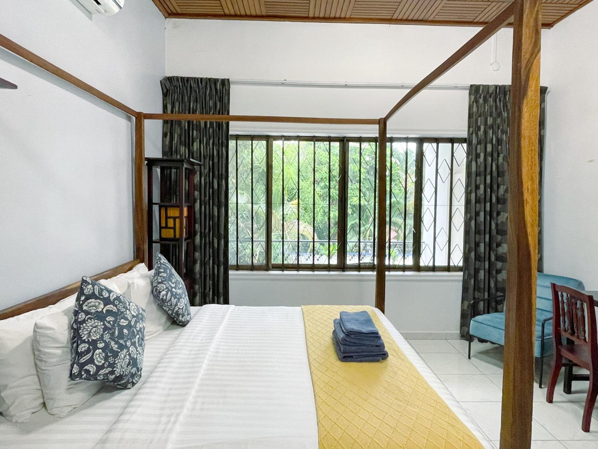 Birdcage Boutique Hotel Phnom Penh Exterior photo
