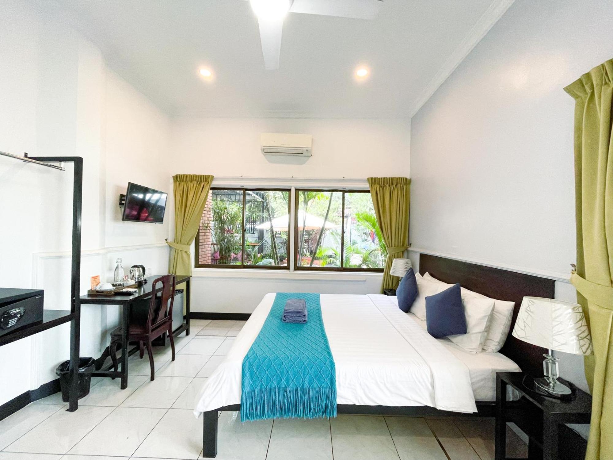 Birdcage Boutique Hotel Phnom Penh Exterior photo